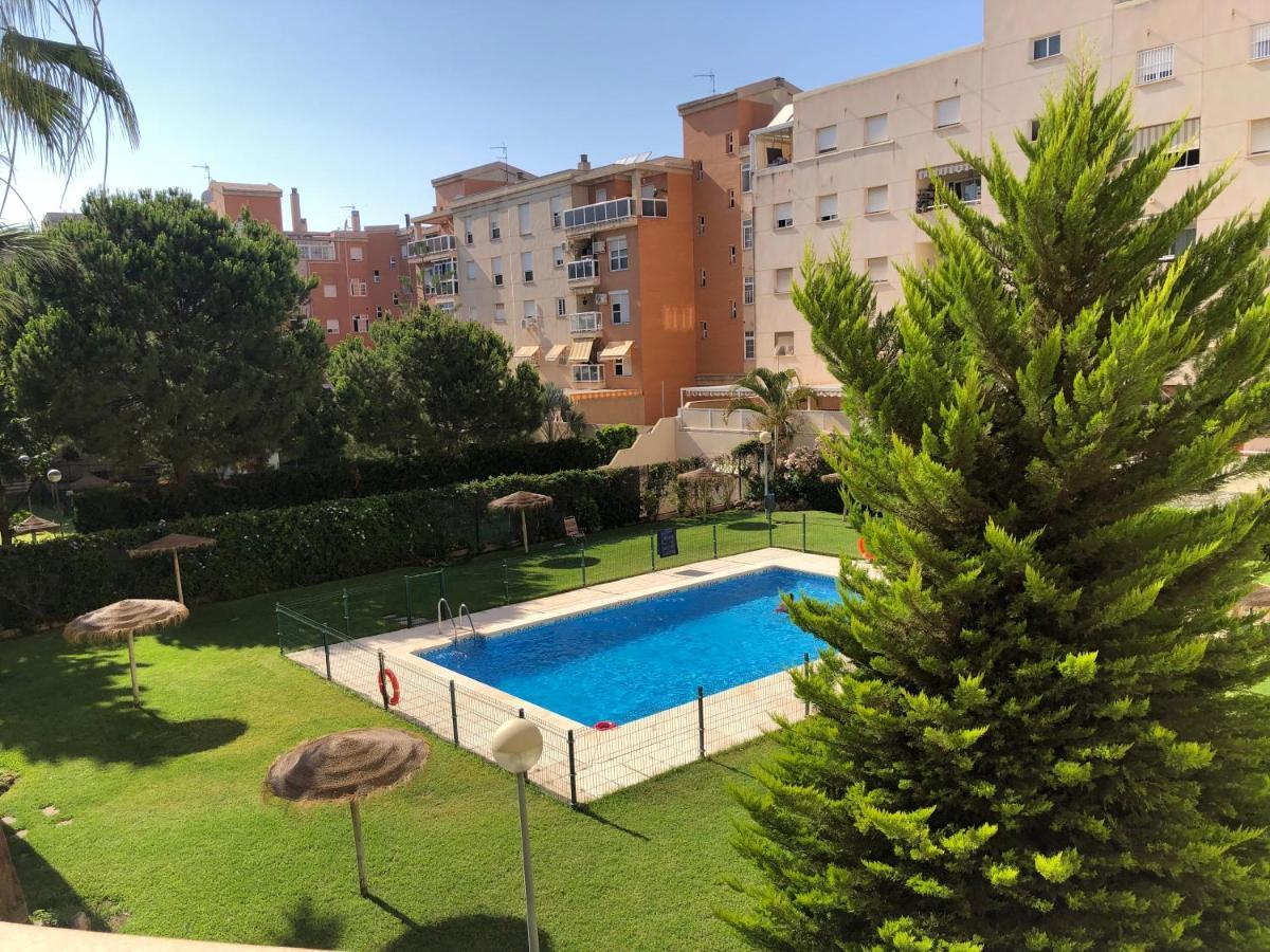 Apartamento Teatinos Pool Málaga Exterior foto