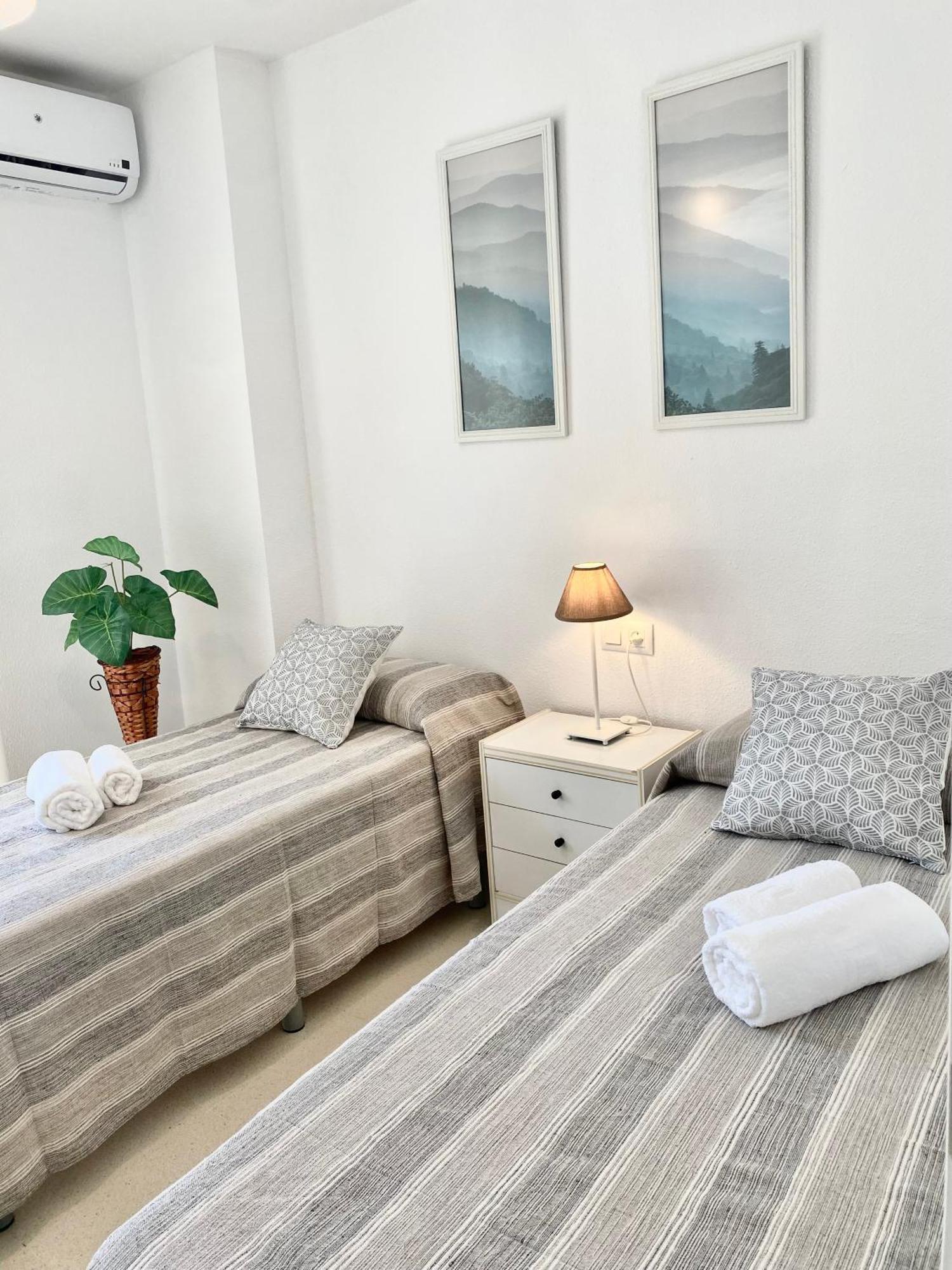 Apartamento Teatinos Pool Málaga Exterior foto